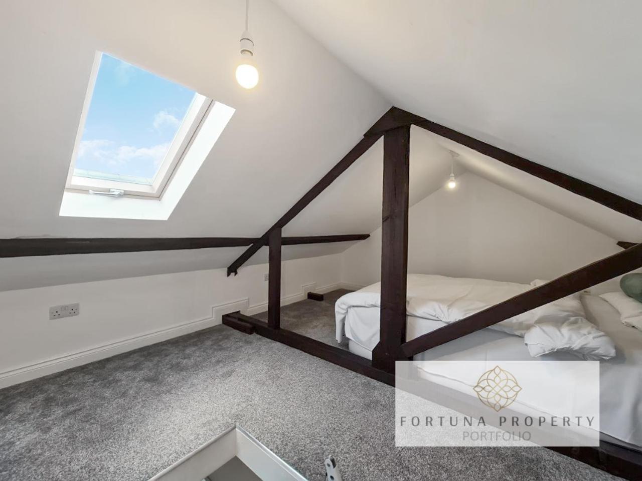Margaret'S Loft By Fortuna Property チェルトナム エクステリア 写真